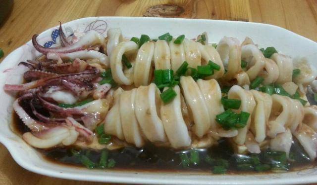 大排档鱿鱼蒸豆腐,街边的美味,在家就能轻松搞定_调料_朋友_美食