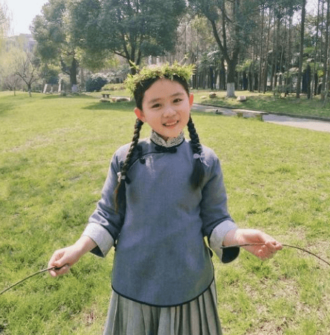 孙怡11岁"女儿",颜值出众还有大长腿,网友:神似赵丽颖_孩子_王亭文