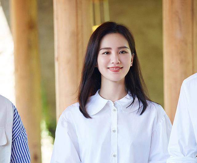 33岁刘诗诗生图曝光,探访老人人美心善,一脸甜笑现幸福肥_吴奇隆_心情