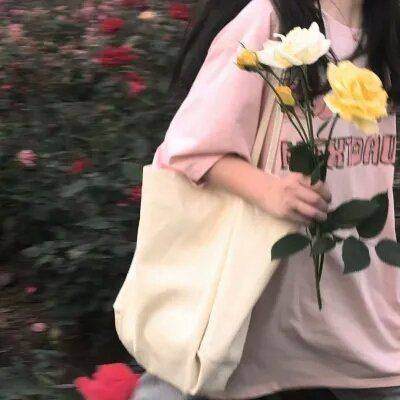 ins风女生头像个性唯美温柔给予她