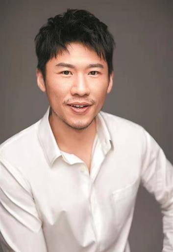 上司红了:母亲是王馥荔,跑15年龙套,低调的演技派_王骁_杨柯_角色