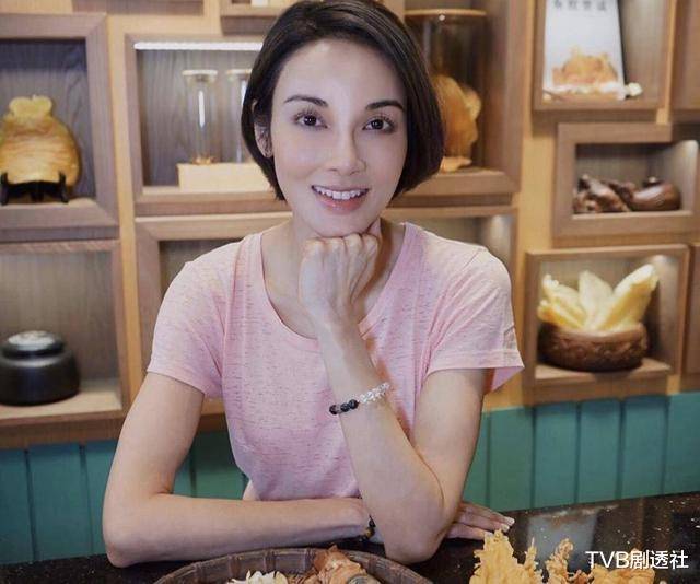 前tvb花旦嫁富商后退隐娱乐圈,曾为古天乐复出_郑雪儿_生活_时间