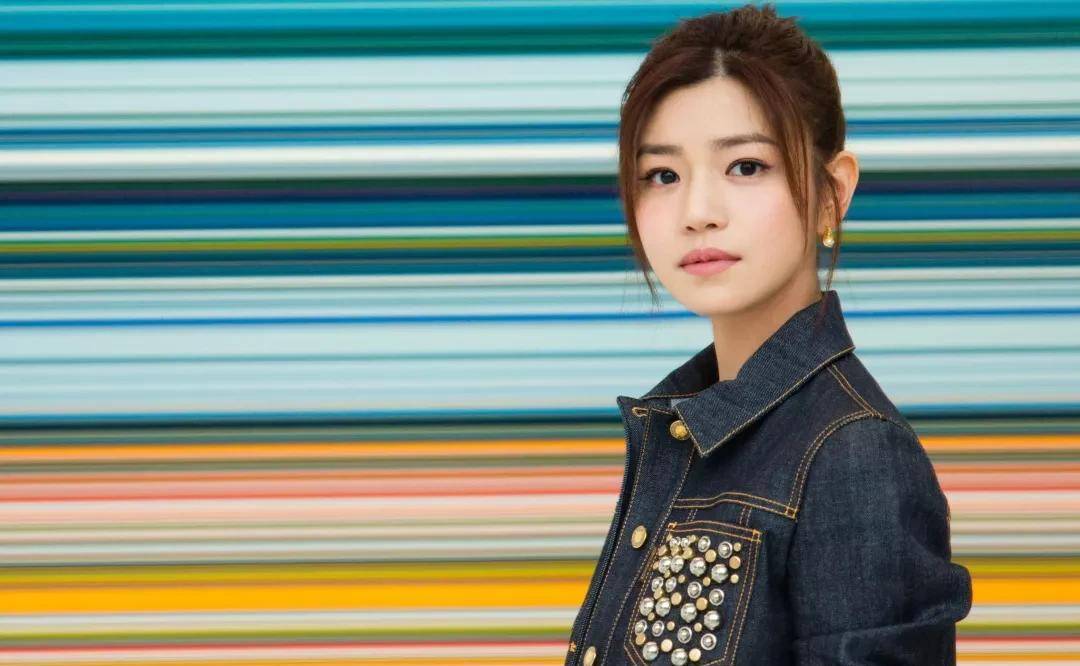 原创盘点娱乐圈的圆脸女星赵丽颖杨紫林依晨你觉得谁更美