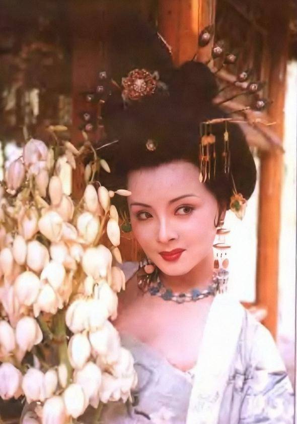 原创最美杨贵妃周洁曾与杨丽萍齐名分手33年一生未育