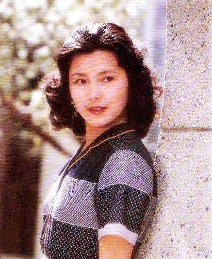 姜黎黎,患病重生,赴美经商,与汪宝生经历风雨的爱情