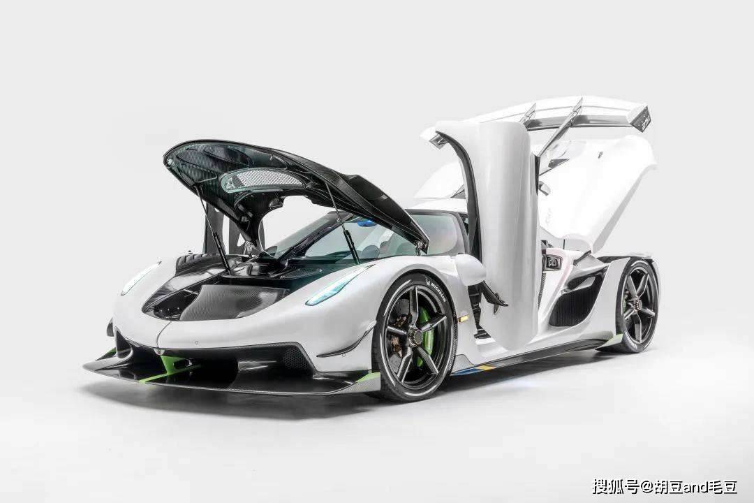 198元乐高重现480迈科尼塞克幽灵跑车梦想总能让你热血沸腾