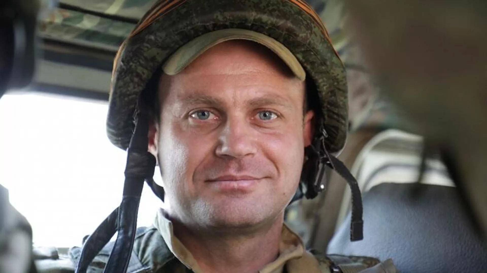 战地记者谢尔盖波斯特诺夫在乌克兰的一次特别军事行动中丧生