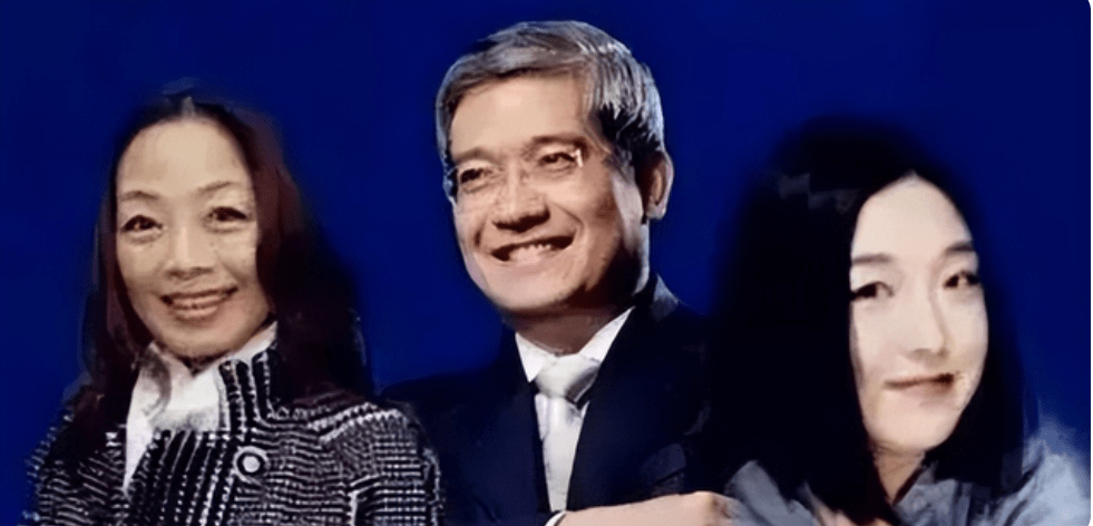 原创郎咸平曾是上海女白领的偶像联合妻子和空姐对簿公堂拿回房产