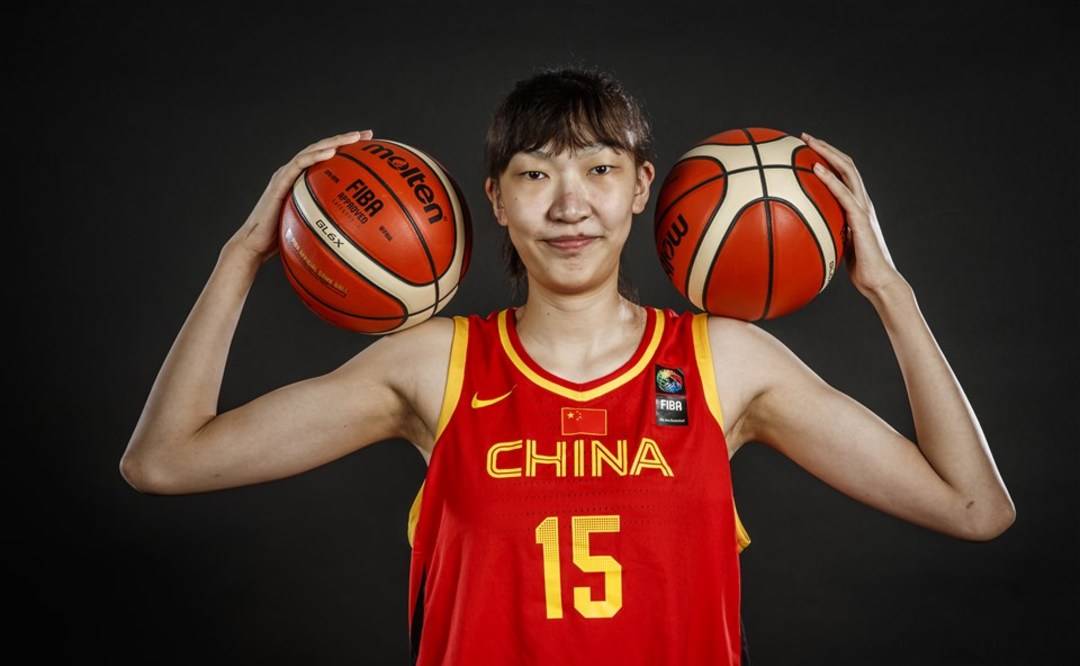 中国女子篮球运动员韩旭排名第8