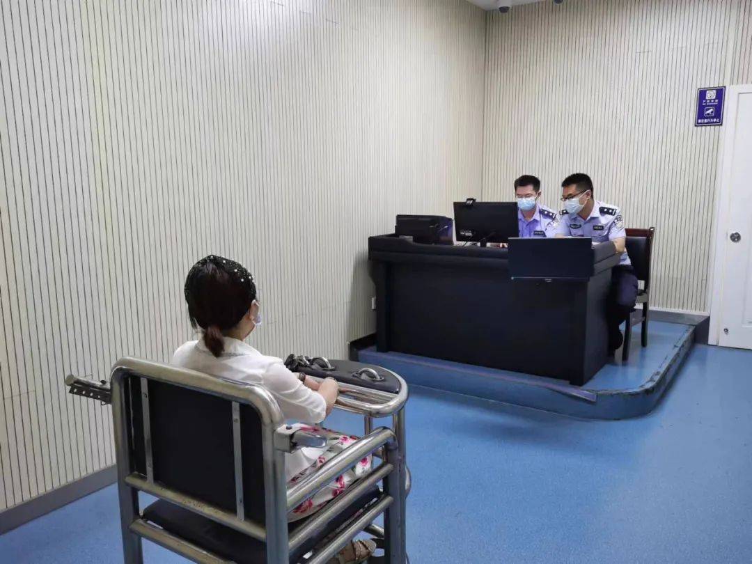 奋战十余天,先后远赴浙江临海市,湖北赤壁市,赣州章贡区,信丰县等地