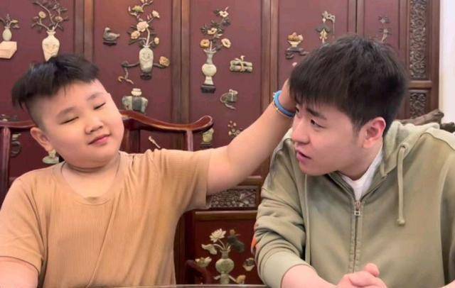 从师父到徒弟的一脉相承喜欢德云社的那些哄孩子玩儿