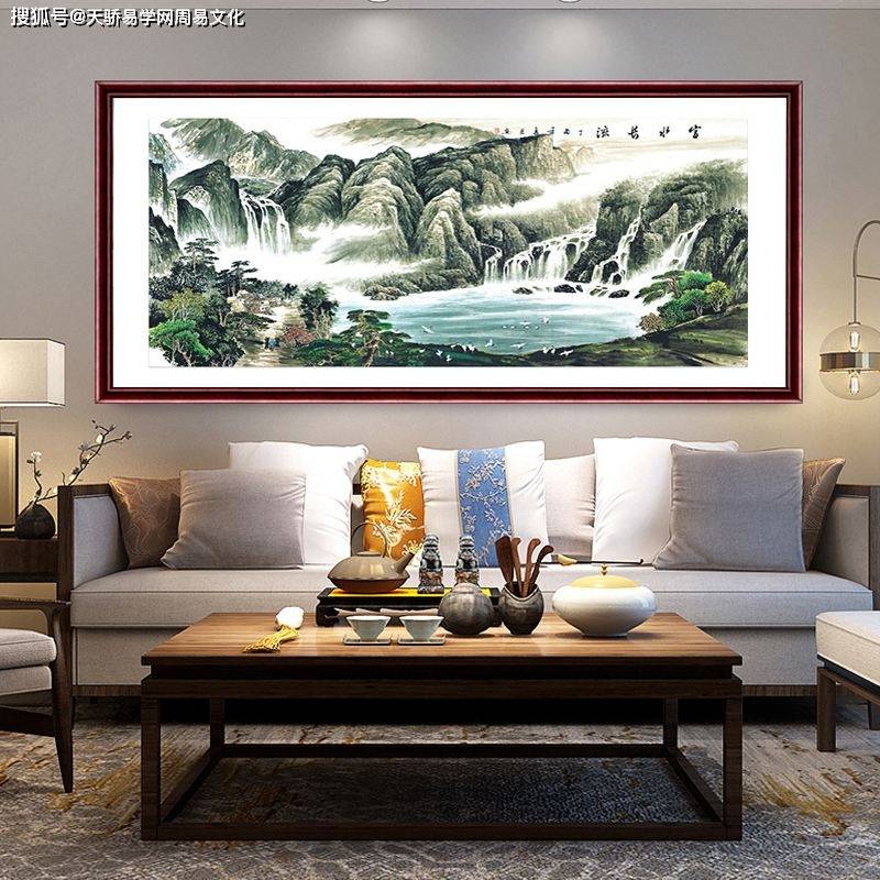 风水知识:山水画摆放在客厅什么位置好?