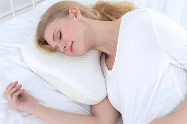【孕晚期睡姿】孕晚期睡姿应该怎样睡_孕晚期最佳睡姿