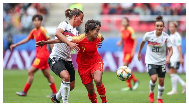 亚洲女足近10年最佳阵容出炉,中国女足仅一人_球员_李影_日本