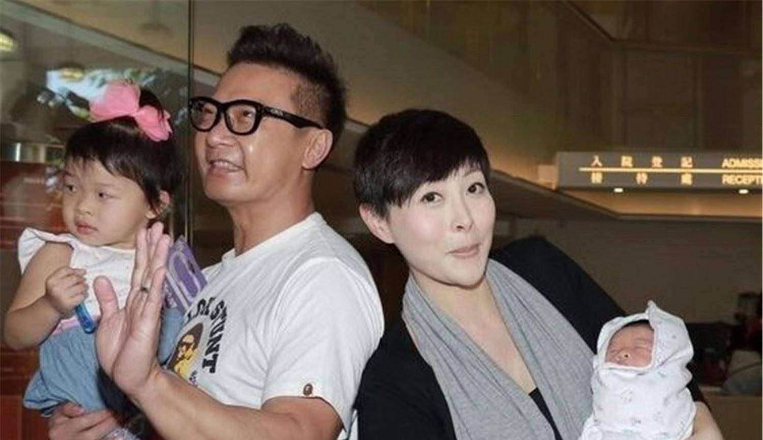 21岁出道因出演琵琶精走红,与杨戬相恋6年结婚,如今长这样_唐英莹