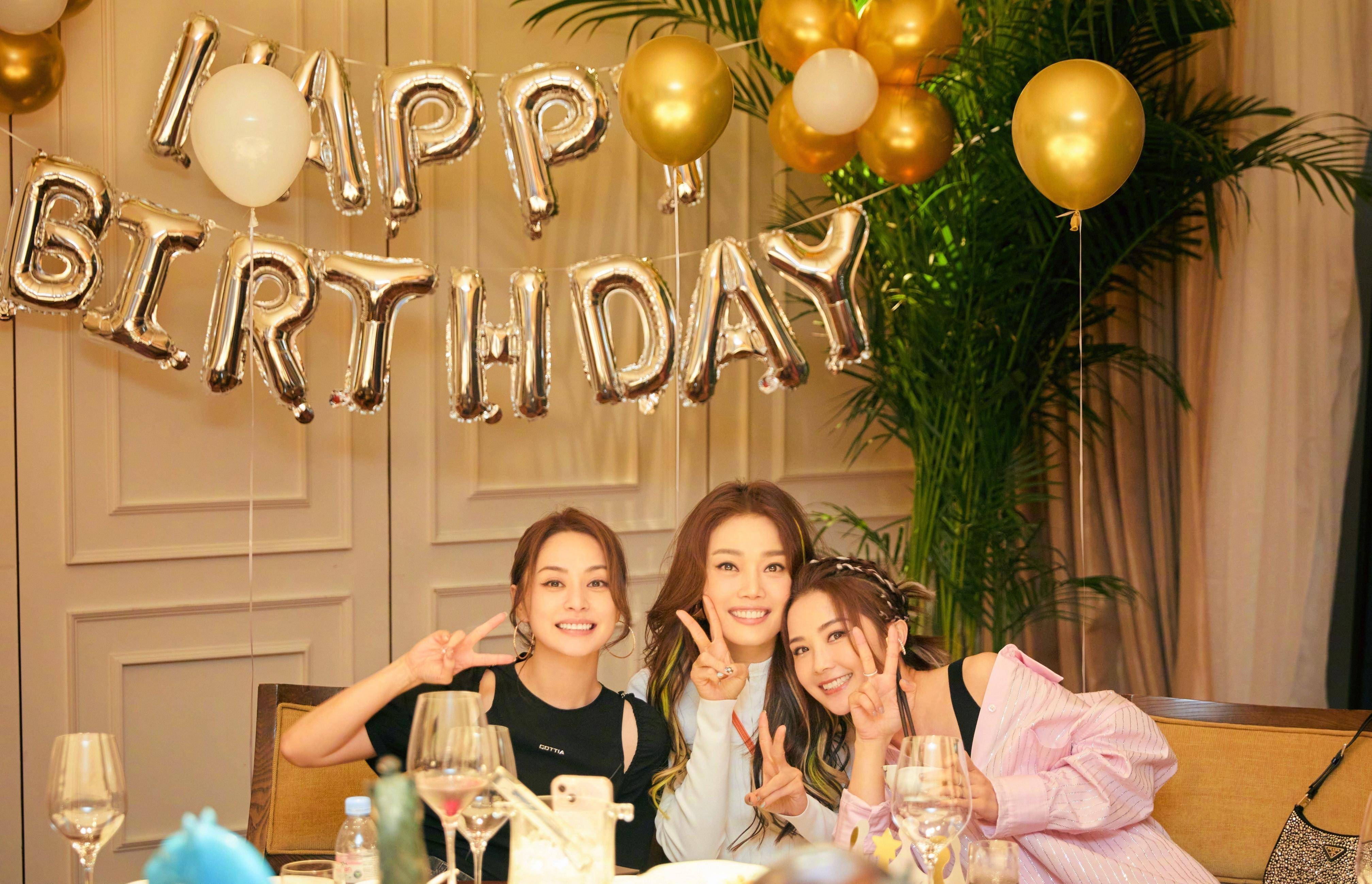 原创容祖儿42岁生日twins霍汶希送惊喜