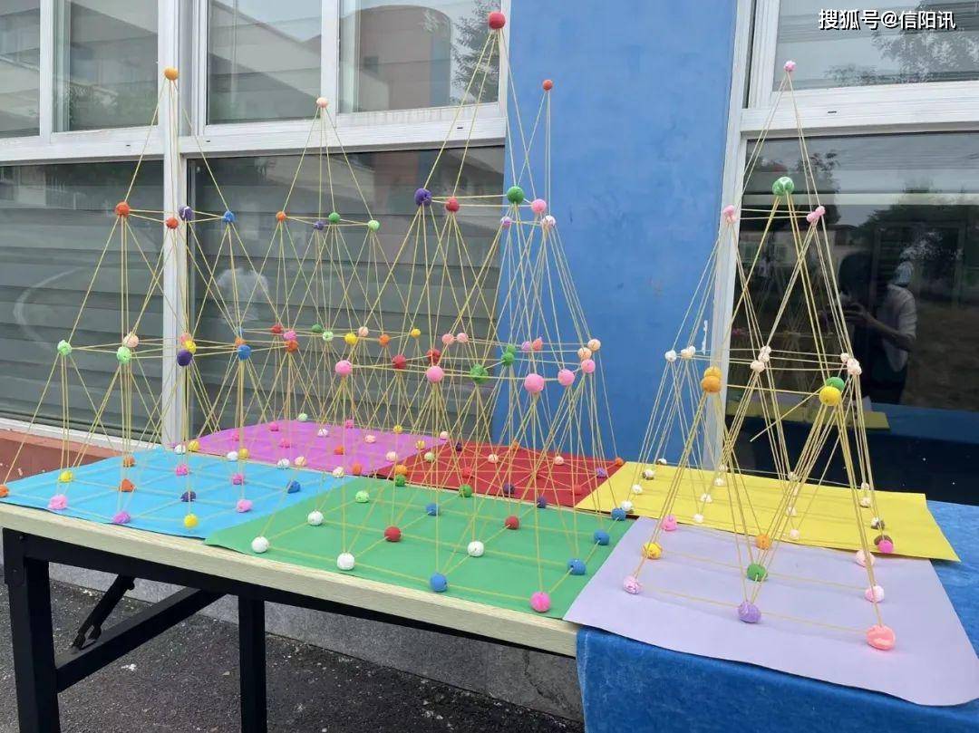 意大利面遇上棉花糖信阳地处淮河流域,一条浉河横亘东西,一座座造型