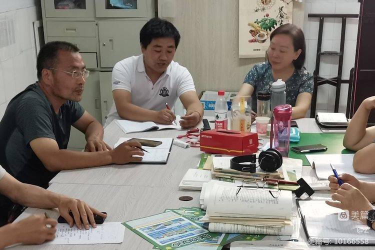 濮阳市油田第十中学八年级语言文明达标交流推进会