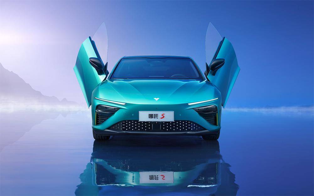 科技融合极动美学一文读懂哪吒s耀设计亮点