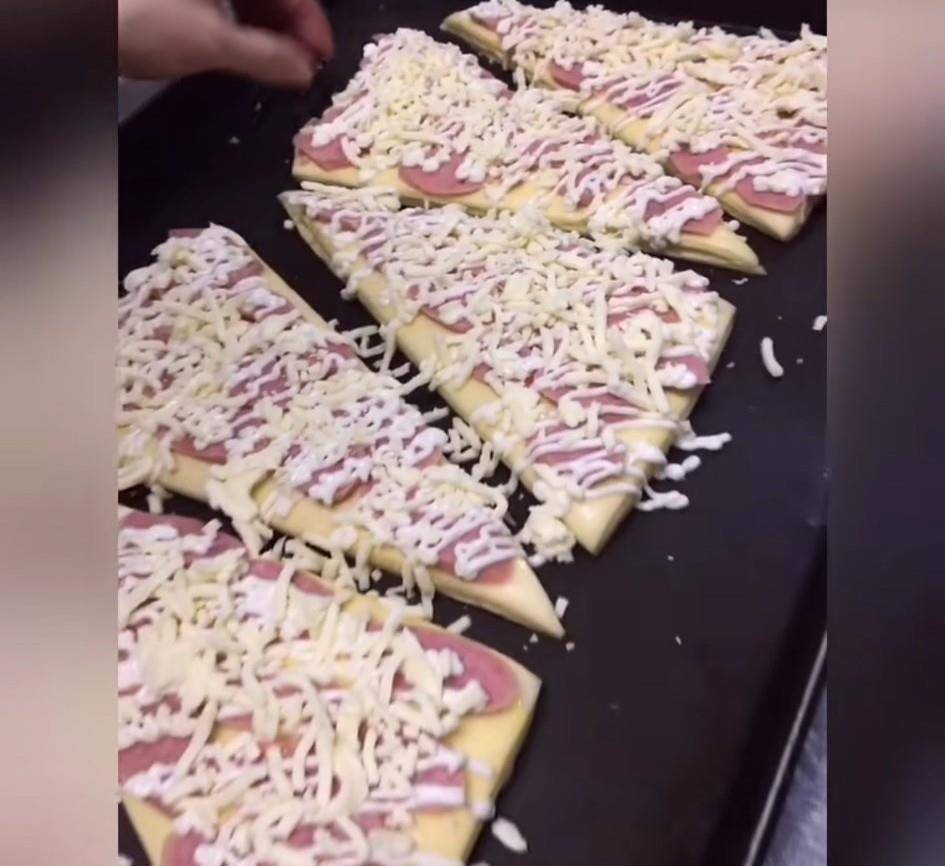 原创三角丹麦披萨面包的配方步骤分享