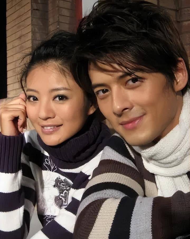 原创百亿阔太安以轩生一个孩子奖励15亿如今却带俩娃以泪洗面