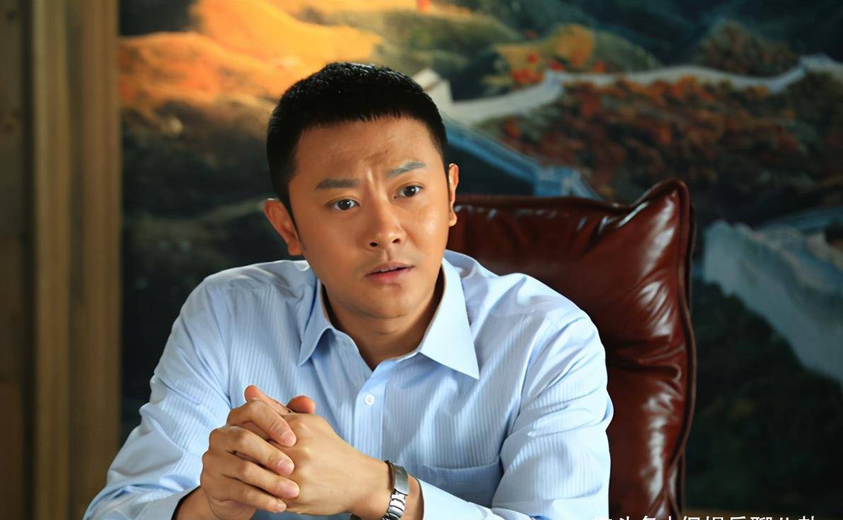 他8年前被女人毁了事业,5年前210万娶了个假货,家庭被毁_印小天_时候