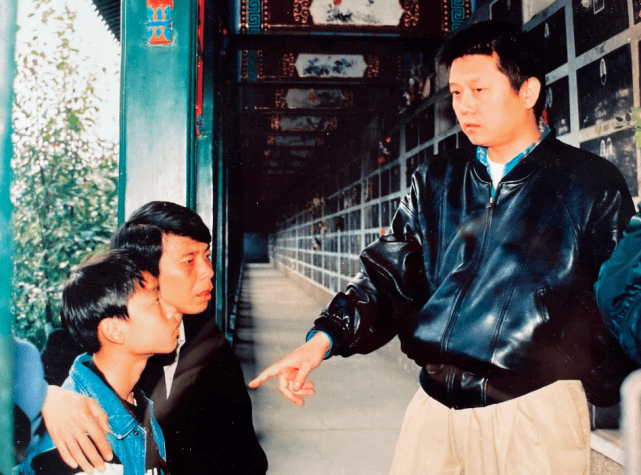 《阳光灿烂的日子》《甲方乙方》(你不是一个俗人)《一声叹息》等等