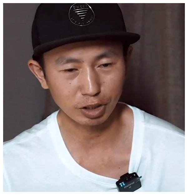 庞麦郎最新采访不会放弃音乐还会继续写新歌做新专辑