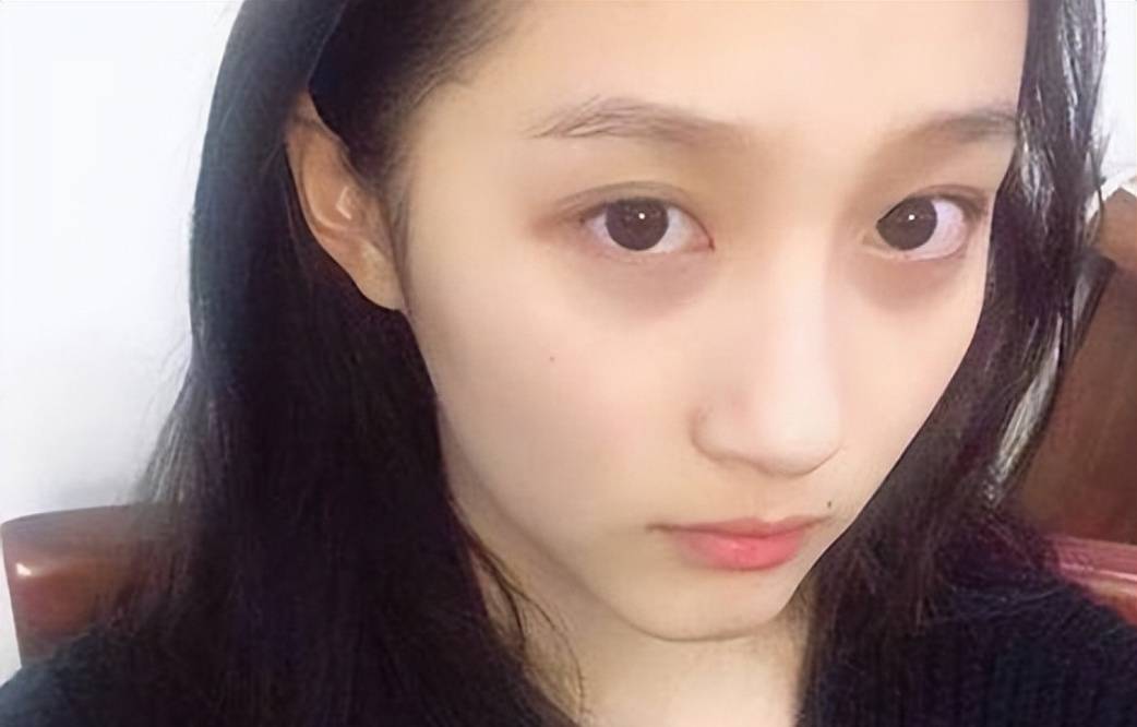 鞠婧祎自带美颜,8位女星"真假素颜"一目了然_边肖_化妆_关晓彤