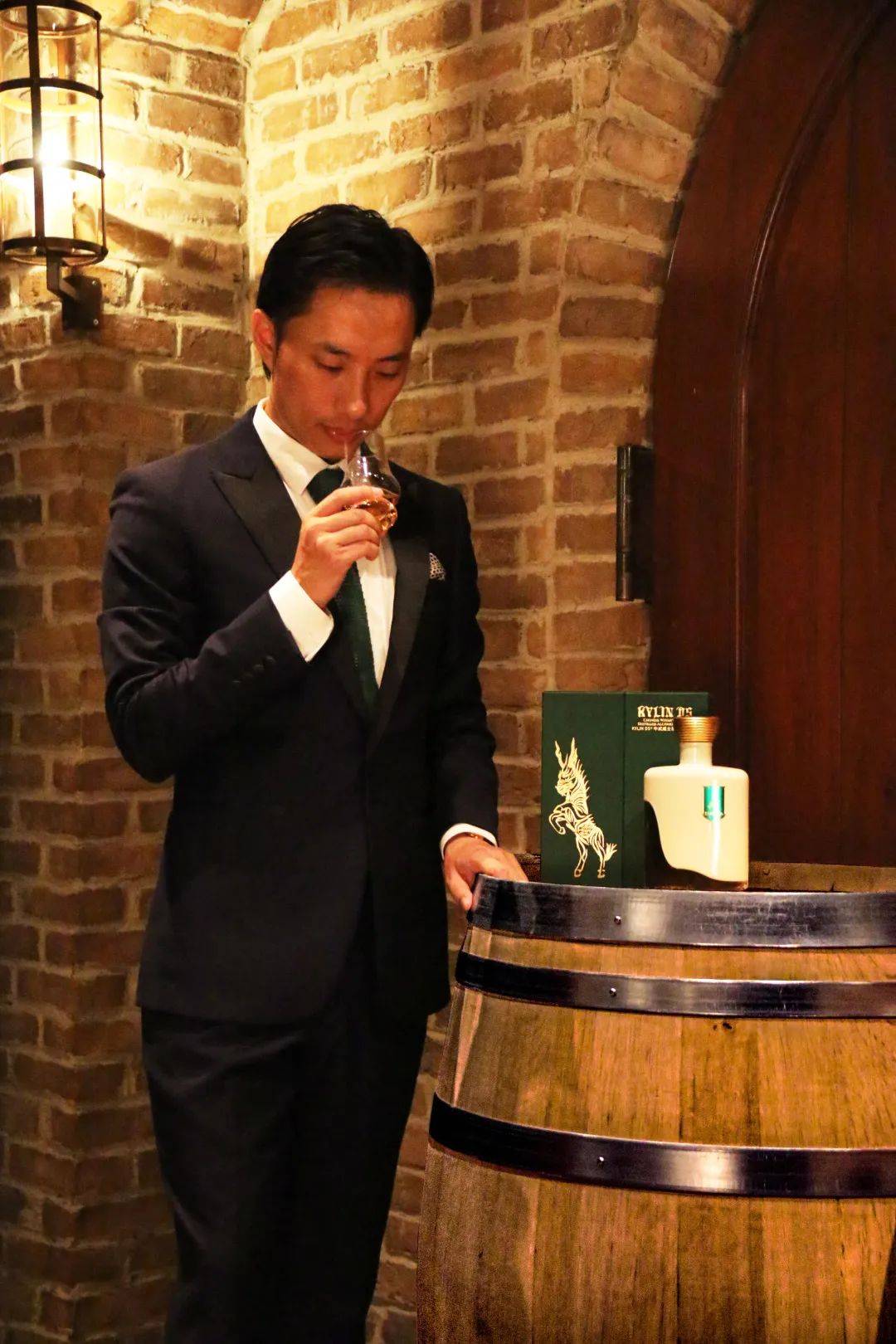 a我们目前有4大产品序列大家相对熟悉的kylin ds系列服务于国际