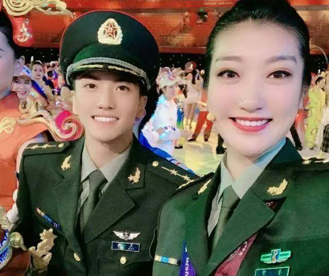 作為軍人球員女籃詹姆斯李夢是什麼級別工資待遇如何呢