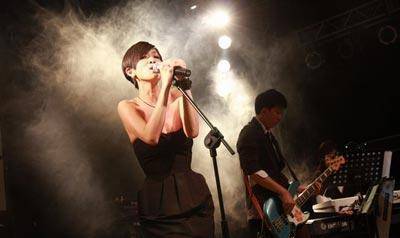 原创千禧年是华语女歌手质量井喷的一年盘点一下2000年女性专辑