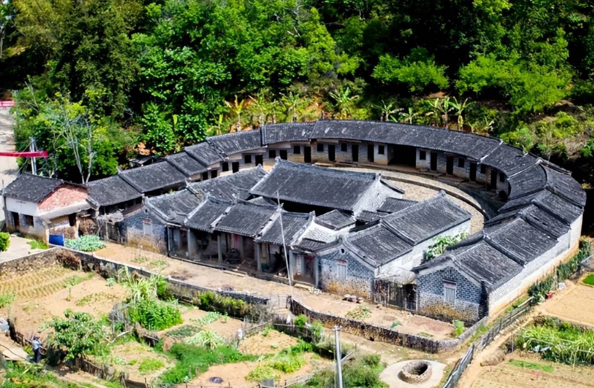 客家围龙屋的建筑文化特色