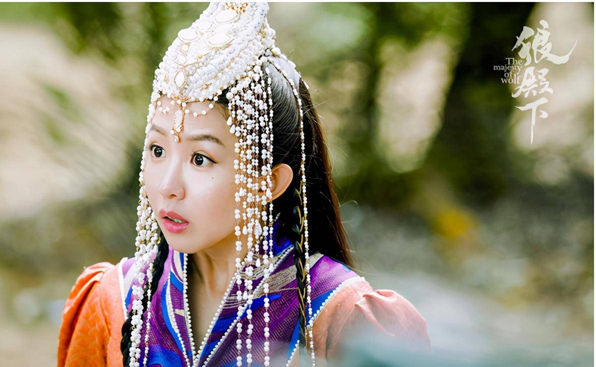 18岁出道,30岁仍是少女,和肖战组cp,"童颜女神"太美了_郭书瑶_宝娜