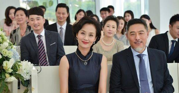 "儿子"是当红明星,女儿是奥运冠军,54岁的她才是人生大赢家_李颖_母亲