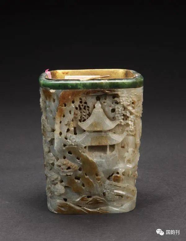 文房用玉文人雅士的珍贵之物玉笔筒