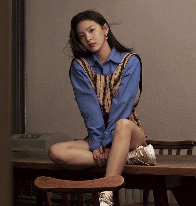 有人资源顶天有人演技炸裂95后小花竞争激烈谁能突出重围