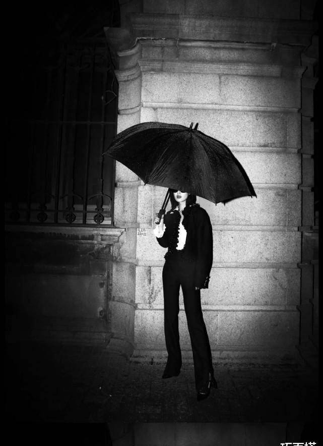 原创这几位女明星真的很会搭黑白配也可以花样百出美得千姿百态