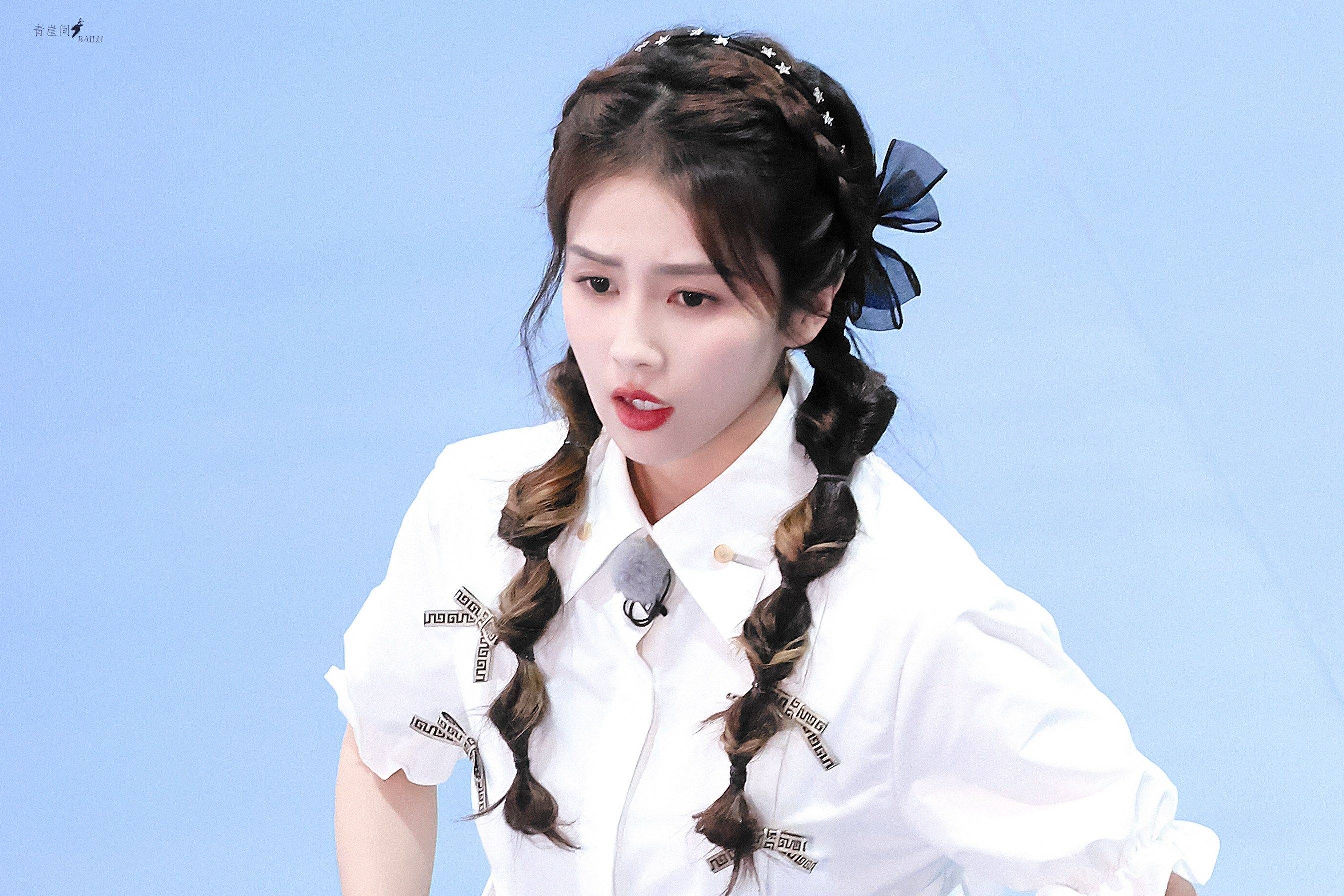 白鹿双马尾可爱活动照合集