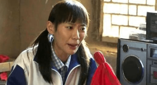 闫妮和女儿还是坚持下来了,成功塑造了饰演的角色,如今《山海情》的