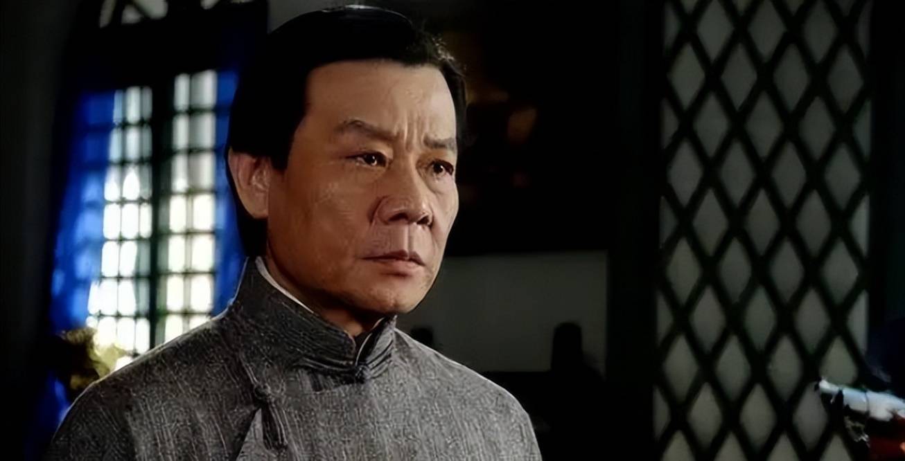 娶了2个老婆楼上楼下来回跑68岁的寇世勋如今后悔了吗