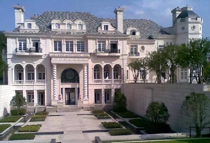 "人间富婆"乔欣:住三亿别墅,挎百万名包,为何只和杨紫做朋友_杨天真