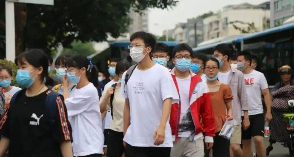 德阳中学_四川省高考成绩公布时间_高考志愿填报截止时间