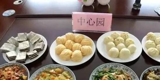 福州幼兒園老師曬學生伙食,學費8000,天天蘿蔔豆腐,家長:退錢_菜品