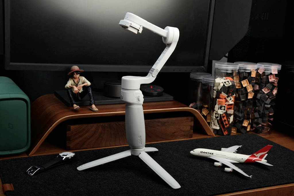 短视频UP主的创作利器，智云SMOOTH-Q4 COMBO套装体验