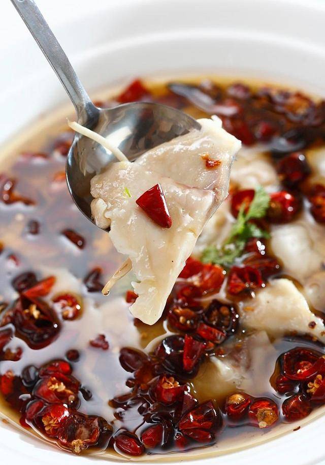 麻辣鲜香的青花椒水煮鱼 超下饭的家常菜 鱼片 青笋 土豆