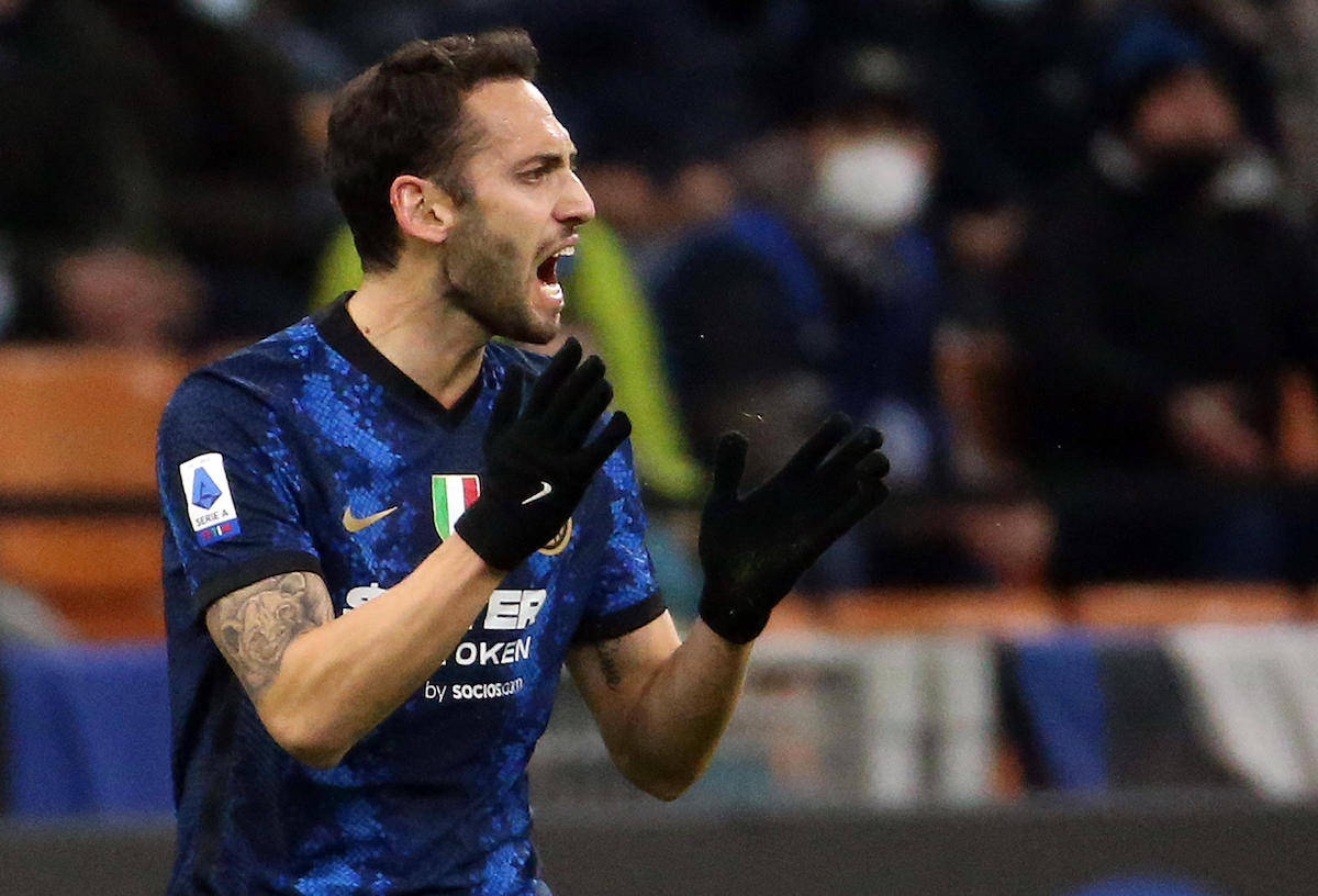 ac米兰的叛徒恰尔汗奥卢_哈坎·_欧冠_国米