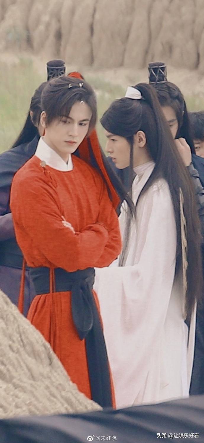 天官赐福的路透看得挺炸的恭喜肖战龚俊罗云熙完胜