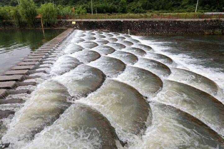 20000方水面3000方草坪两大水坝景观它会成为今夏的网红嬉水点吗