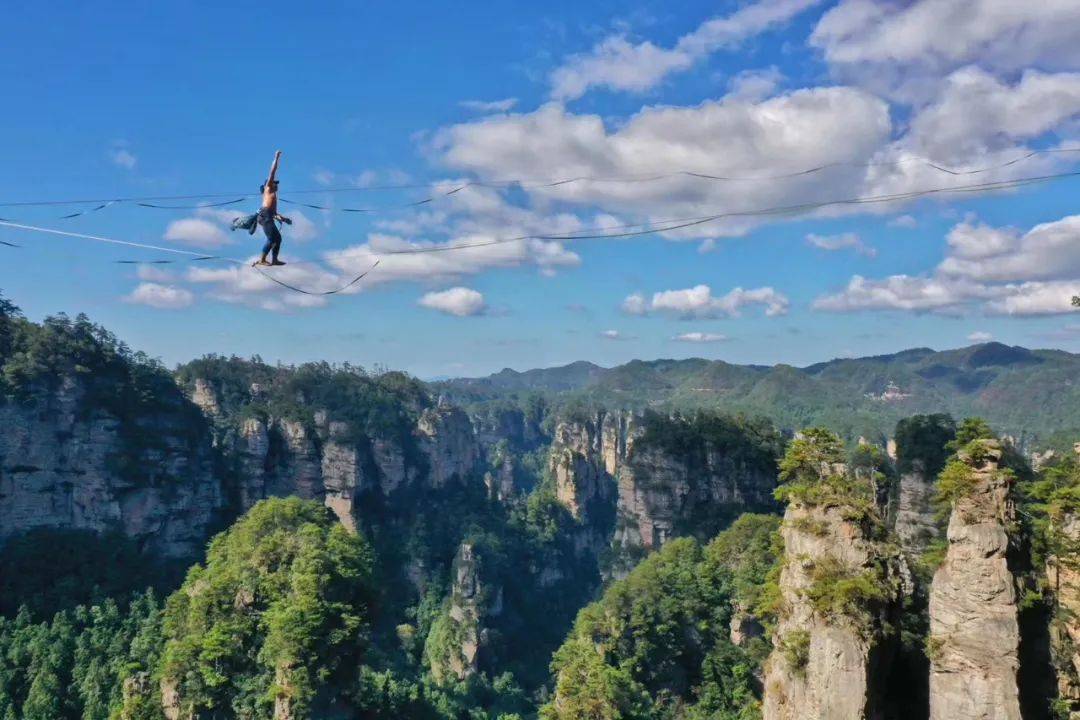 【办好旅发会 一起向未来】2022张家界黄石寨高空扁带精英赛7月10日与您有约